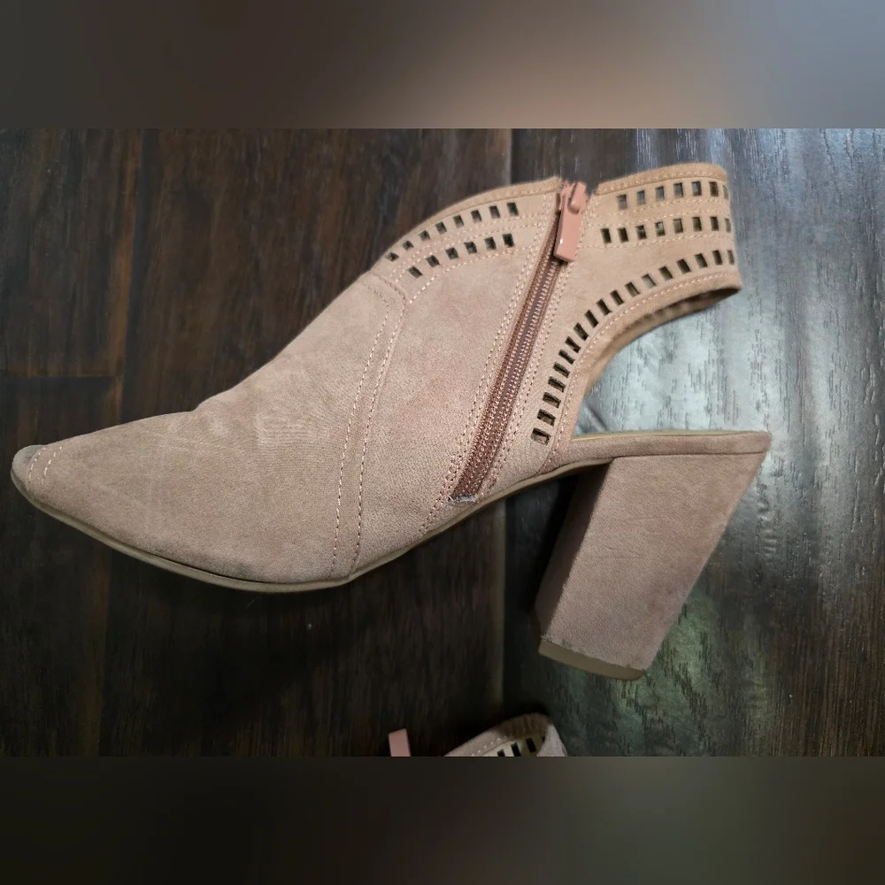 Womens Francescas Open Toe Ankle Boot Size 8